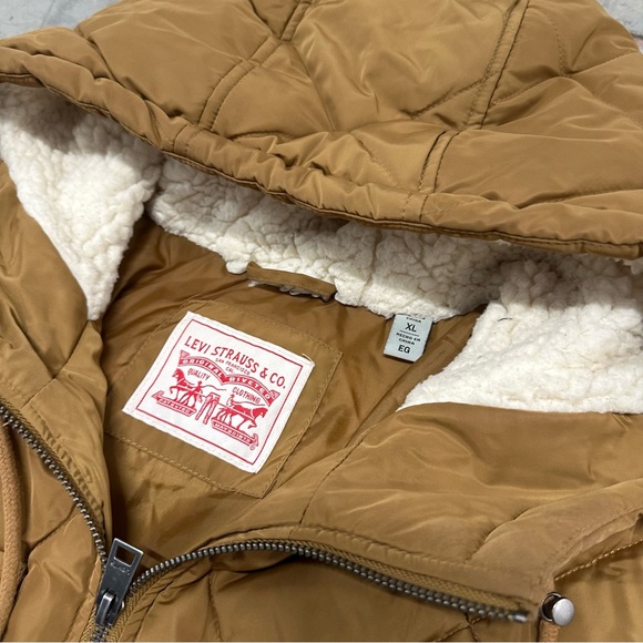 Levi's Women's Quilted Diamond Sherpa Lined Jacket Size XL 
Long Parka Coat - Picture 3 of 12